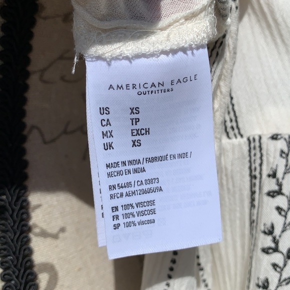 Amercan EAGLE OUTFITTERS Tie Front Top - Picture 11 of 14